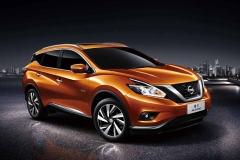 鸡头凤尾选谁 同价位奇骏与楼兰差在哪