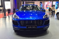 众泰SR9极致之巅版正式上市 售16.88万元