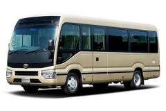 80万的中巴，凭啥能让奥迪为它开路？