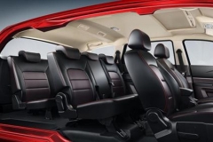 “反人性设计”的7座SUV，加价热销能持续多久？