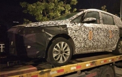 疑似别克GL6内饰谍照曝光 或将在8月份投产