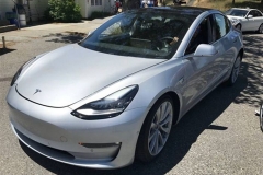 特斯拉Model 3内饰谍照曝光 搭15英寸大屏