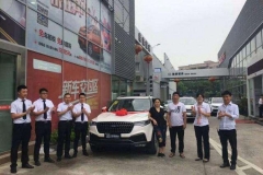 首位众泰T700女车主诞生 合资车完全比不了