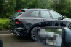 全新沃尔沃XC60的国内谍照曝光 或11月上市
