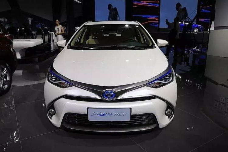 不纠结！卡罗拉双擎和雷凌双擎怎么选？