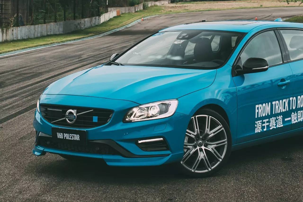 赛道体验沃尔沃Polestar：有什么资本向德国人叫板？| 仕驾