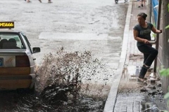 行人最讨厌的几种驾驶行为，老司机中招了吗？