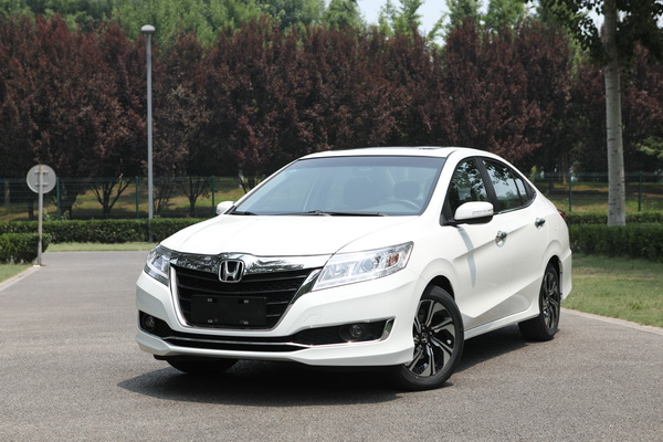 超值家用车配太阳能胎压监测系统 12万家轿选它没毛病！