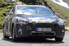 曝福特新福克斯三厢版谍照 空间提升明显