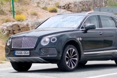 宾利添越插电式混合动力车型谍照曝光