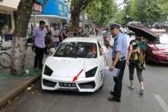 一辆“兰博基尼”被查  问价格:3万!