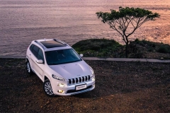 中型SUV 自由光、汉兰达、途观L上演三国杀
