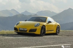 更轻更快更便宜，保时捷911 Carrera T明年开售