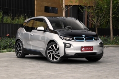 BMW i3领跑 宝马连续五年携手上海马拉松