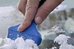 冬天车窗结冰怎么办 秒招两分钟把车开走
