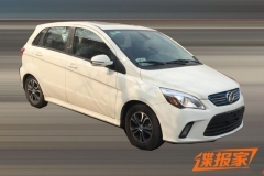 北汽新能源EV300路试谍照 年内正式上市