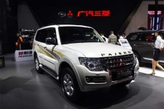 3.0L+V6动力, 也仅33万起售, 还是进口车, 你还选普拉多吗?
