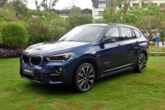30万预算买SUV，豪华与普通的抉择，到底该选谁？