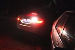 老司机教你1绝招，让你倒车如白天一样轻松