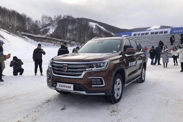 7座四驱还是非承载车身，这款中大型SUV，价格堪比汉拉达！