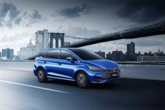 过年走亲访友，10万级MPV不要太舒服！