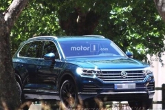 全新途锐实车亮相 炫酷28寸大屏是亮点