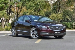 买帕萨特真不如看它，开着比A6还高级，2.0T+9AT，仅30万比A6厚道