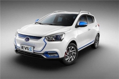 10万元以内续航300公里以上，四大热门纯电动SUV怎么选？