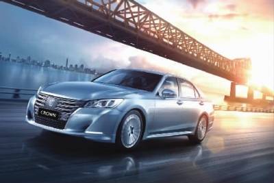 皇冠、荣放公务精英