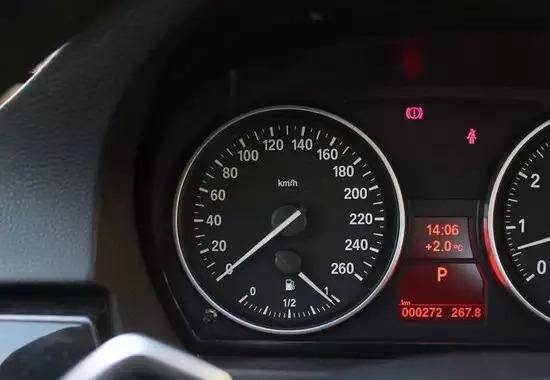 汽车突发故障该如何自救？办法都在这里