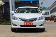 长安睿骋推1.5T车型 百公里油耗8.4L