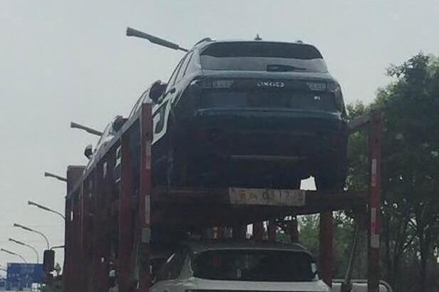 实拍大量领克01已经上路, 发往全国各地4S店进行销售!