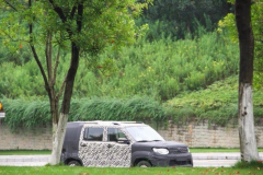 长安欧尚品牌又一 SUV 路试谍照曝光 局部似 CX70