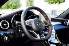 为什么越来越多的车用平底方向盘？真比圆的好用？