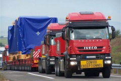 拉1000吨都不是事！ 细数大件运输车的奇特送货方式