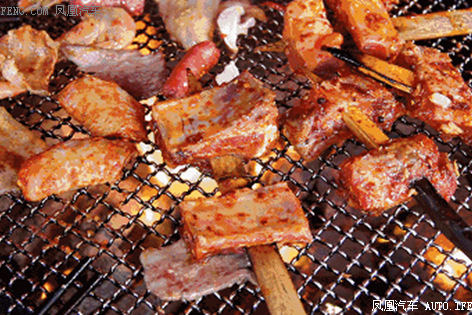 撸串配冰啤 这个周末