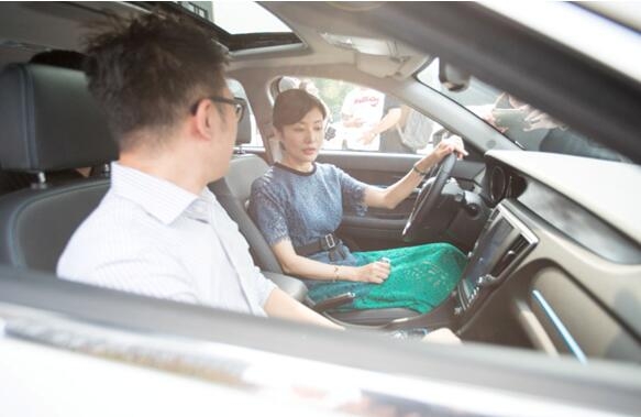 北汽新能源EU400交付