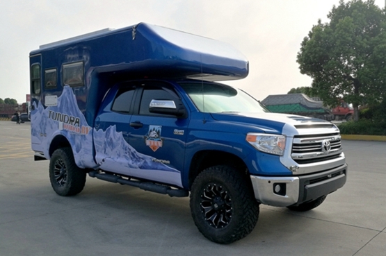 旅美速腾越野房车，