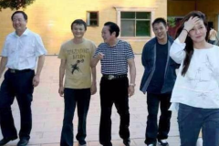 王菲和马云都曾很尊敬他，多辆豪车，如今都开不了了！