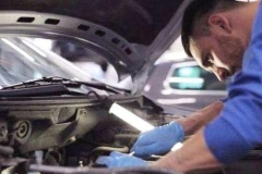 老司机教你这些小保养自己做，不光养护车，每年还省下两千块