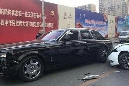 为什么豪车出车祸更容易招骂？原来是这么回事！