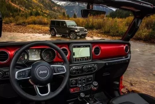 爱越野，更要爱生活：换代后的 Jeep 牧马人似乎更加友善了