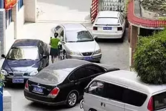 被堵在车位里出不来，怎么办？