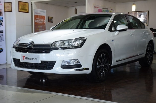 雪铁龙C5店内现车 购车现金优惠2.0万元