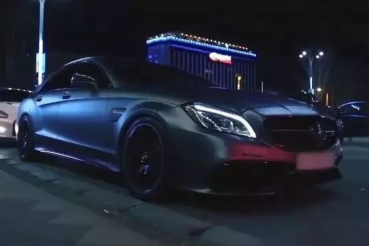 买了AMG以后，生活是这样的！和GTR、宝马M一起浪！