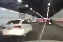 「用车」隧道中疯狂追逐奔驰A45，上演生死竞速！