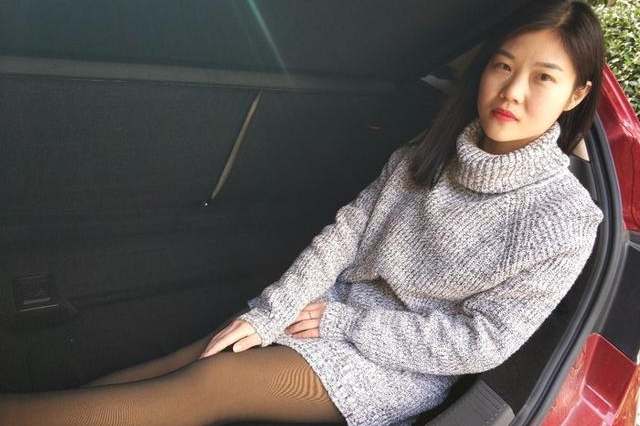 美少女亲身带你体验远景S1后备箱到底多大！
