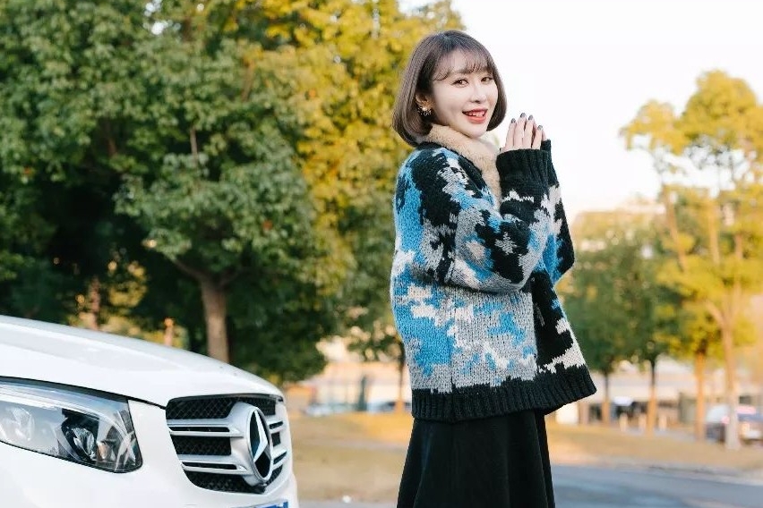 奔驰GLC为何卖得好，试驾之后才明白，女司机最爱的SUV