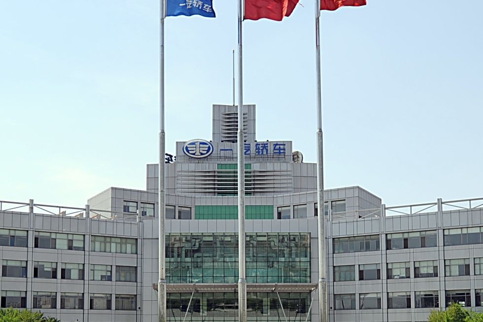 在零下18度的工厂门外，你会发现那个奔腾终于要好好干了！