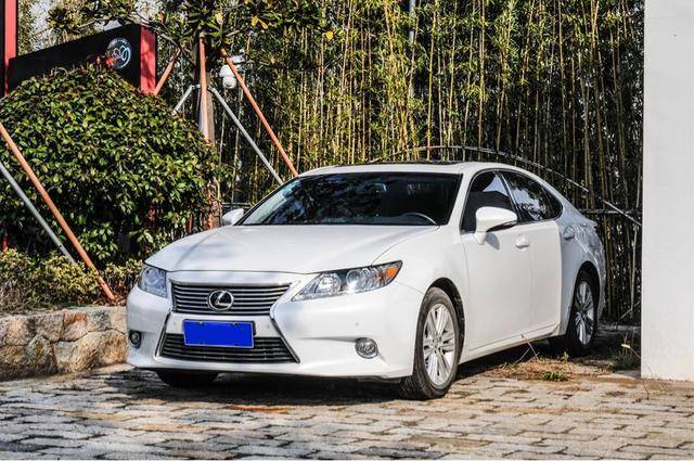 没选宝马3和奥迪A4 而选了雷克萨斯ES250 听听车主怎么说……
